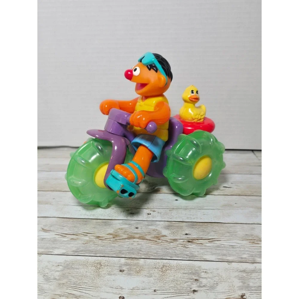 Sesame Street Ernie Splashin Fun Toy 2001 Pull String VIDEO Vtg Bath TV Show